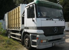 vuilniswagen Mercedes
