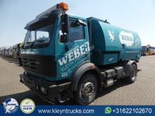 camion-cisternă Mercedes
