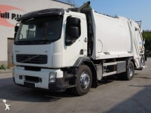 camion raccolta rifiuti Volvo