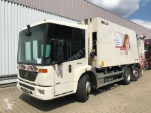 camion de colectare a deşeurilor menajere Mercedes