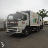 camion raccolta rifiuti Volvo