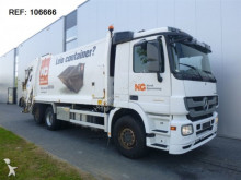 camion de colectare a deşeurilor menajere n/a