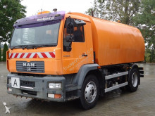 camion cu echipament de măturat străzi MAN