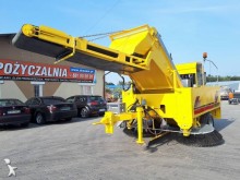 camion cu echipament de măturat străzi Broddway