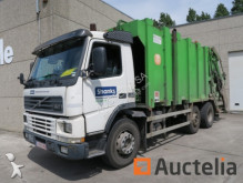 camion raccolta rifiuti Volvo