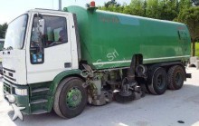 camion spazzatrice Iveco
