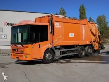 camion de colectare a deşeurilor menajere Mercedes