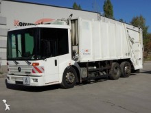 camion de colectare a deşeurilor menajere Mercedes
