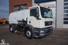 camion spazzatrice MAN