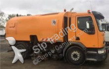 camion cu echipament de măturat străzi Renault