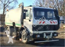 veegwagen Mercedes