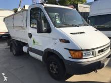camión volquete para residuos domésticos Iveco