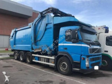 vuilniswagen Volvo