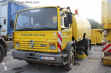 camion cu echipament de măturat străzi Eurovoirie