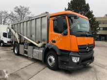 camion de colectare a deşeurilor menajere Mercedes
