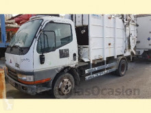 camión volquete para residuos domésticos Mitsubishi