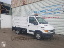 camion de colectare a deşeurilor menajere Iveco