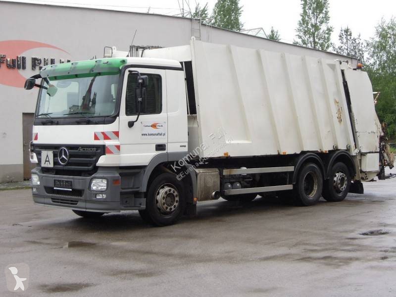 Zobaczyć zdjęcia Komunalne Mercedes