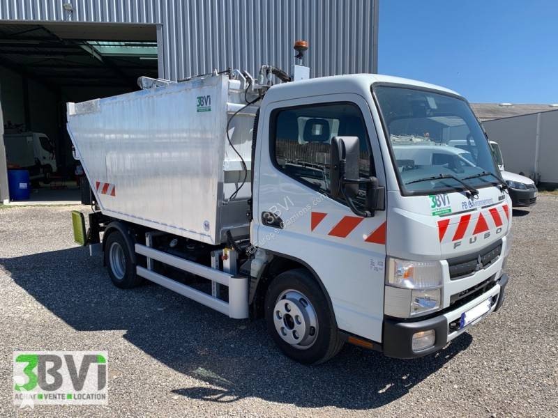 Voir les photos Engin de voirie Mitsubishi Fuso