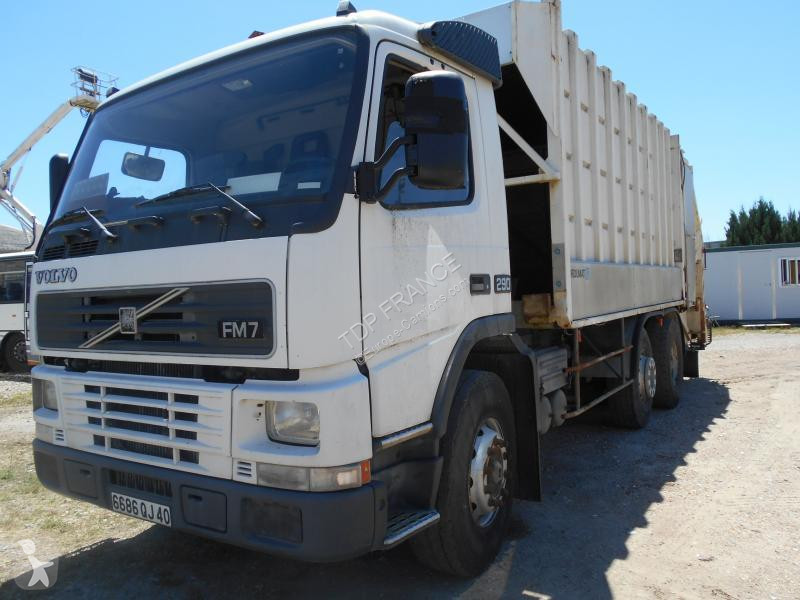Voir les photos Engin de voirie Volvo
