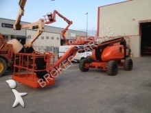nacelle automotrice articulée JLG