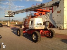 nacelle automotrice JLG