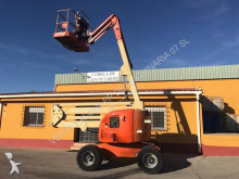 nacelle automotrice articulée JLG