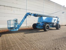 nacelle automotrice articulée Haulotte