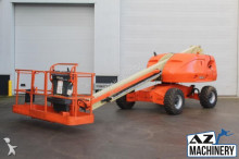nacelle automotrice télescopique JLG