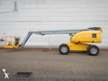 nacelle automotrice télescopique JLG