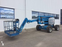 nacelle automotrice articulée télescopique Genie
