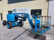 piattaforma automotrice articolata Genie