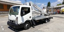 nacelle sur porteur articulée télescopique Nissan