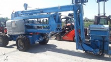 nacelă autopropulsată cu brat articulat telescopic Genie