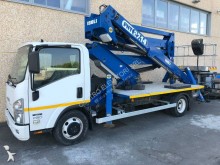 nacela montata pe camion cu brat articulat telescopic Isoli