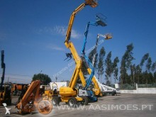 nacelle automotrice articulée télescopique Manitou