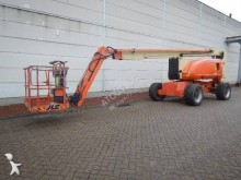 nacelă autopropulsată cu brat telescopic JLG