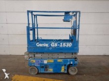 nacelă autopropulsată cu platforma tip foarfece second-hand