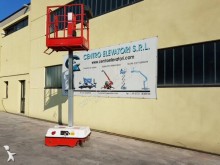 nacelă autopropulsată cu platforma tip foarfece second-hand