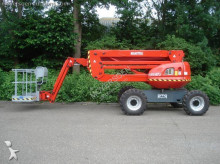 nacelă autopropulsată cu brat articulat Manitou