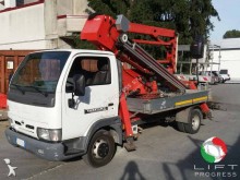 nacela montata pe camion cu brat articulat telescopic Socage