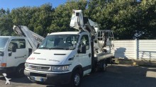 piattaforma su automezzo articolata usata