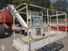 nacelă autopropulsată cu brat articulat Genie