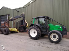 Valtra 6650-4 + Moheda uitrijwagen/houtwagen met wielaand