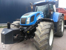 New Holland Landwirtschaftstraktor