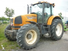 tracteur agricole Renault