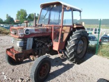 tracteur agricole Massey Ferguson