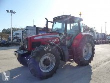 tracteur agricole Massey Ferguson