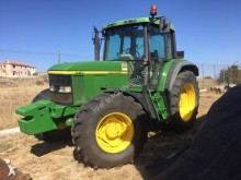 John Deere Landwirtschaftstraktor