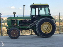 John Deere Landwirtschaftstraktor